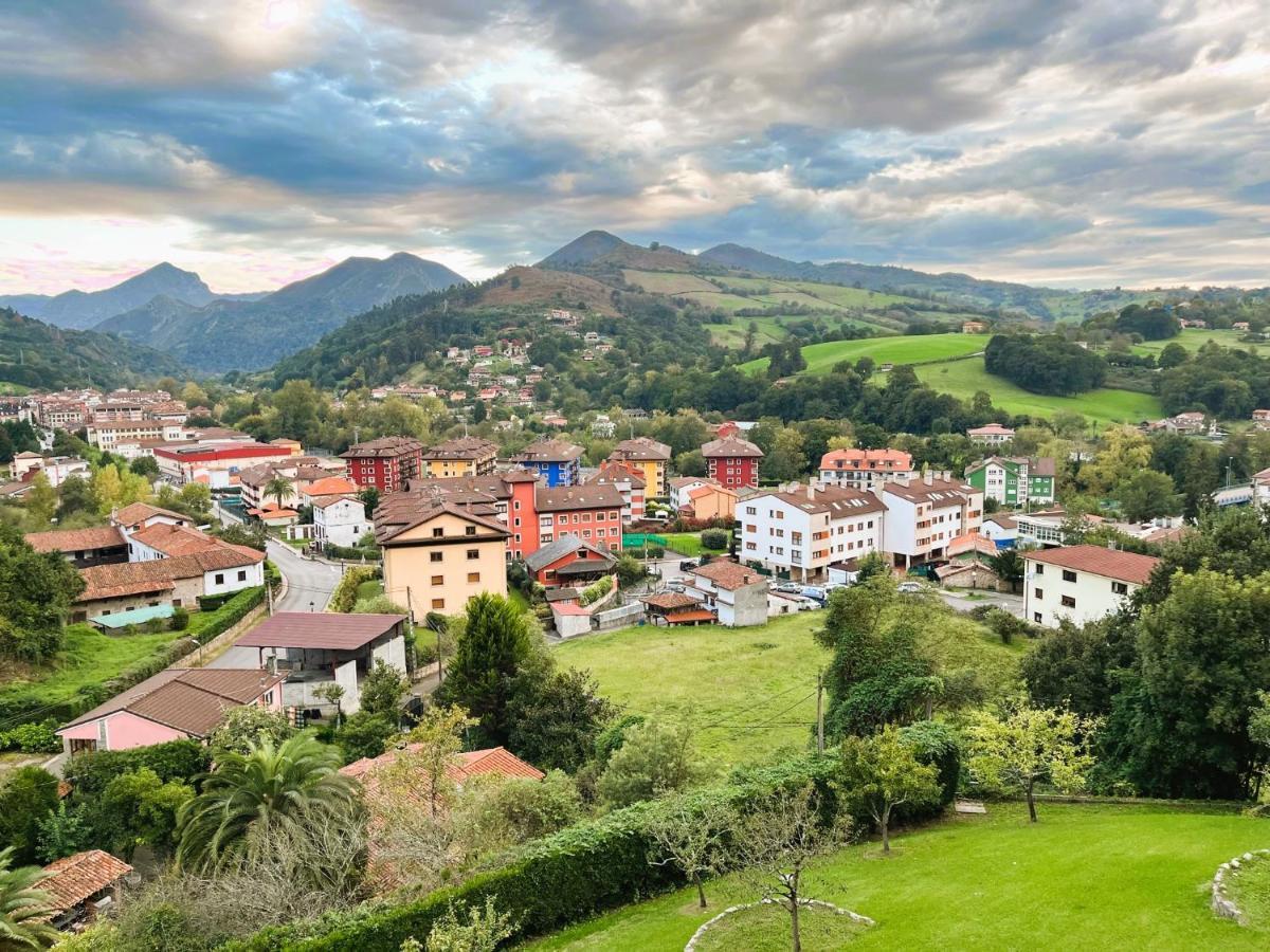 Cangas De Onis A Orillas Del Rio Sella المظهر الخارجي الصورة